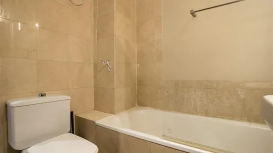 Rooms in Madrid Centro - photo 4