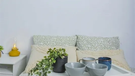 Rooms in Valencia La Zaidía - photo 2