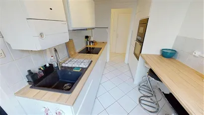 Room for rent in Grenoble, Auvergne-Rhône-Alpes