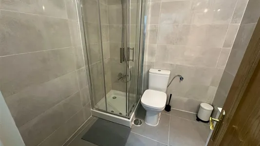 Rooms in Madrid Centro - photo 10