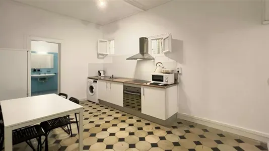 Rooms in Barcelona Ciutat Vella - photo 6