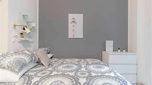 Rooms in Milano Zona 8 - Fiera, Gallaratese, Quarto Oggiaro - photo 2