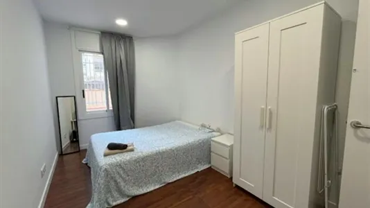 Rooms in Barcelona Eixample - photo 5