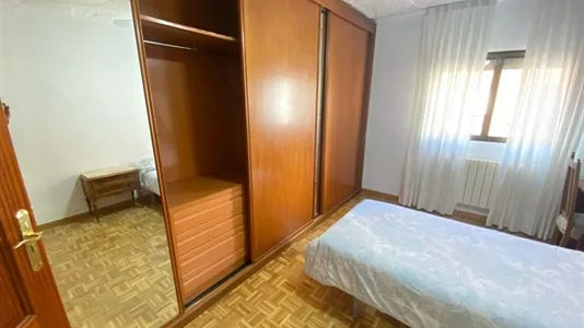Rooms in Madrid Puente de Vallecas - photo 5