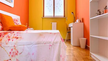 Room for rent in Sesto San Giovanni, Lombardia