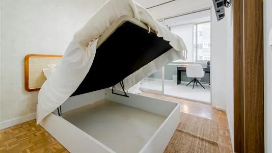 Rooms in Madrid Chamberí - photo 4