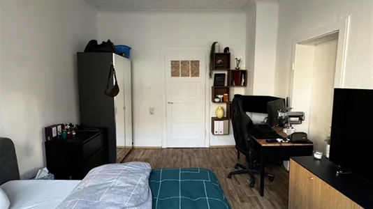 Rooms in Stuttgart-West - photo 2