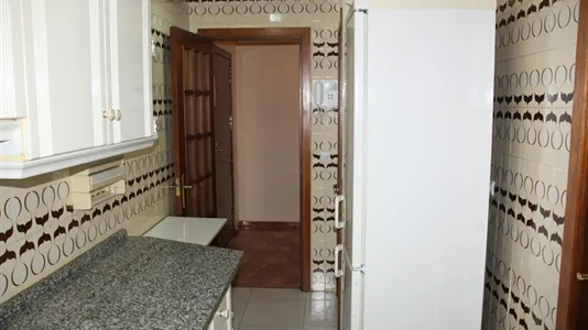 Rooms in Córdoba - photo 10