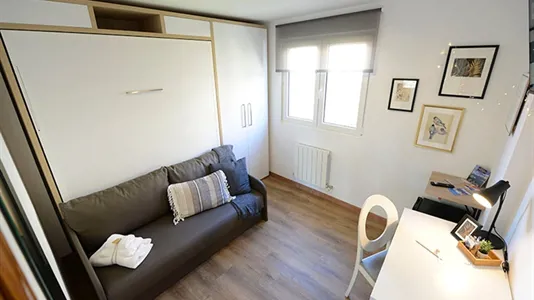 Rooms in Bilbao - photo 2