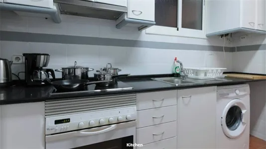 Rooms in Barcelona Eixample - photo 5