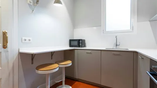 Apartments in Barcelona Eixample - photo 8