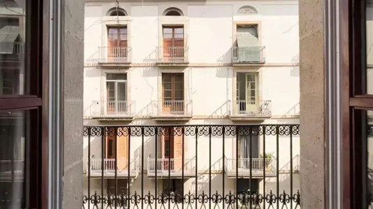 Rooms in Barcelona Ciutat Vella - photo 7