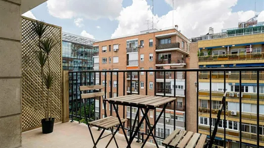 Rooms in Madrid Chamartín - photo 3