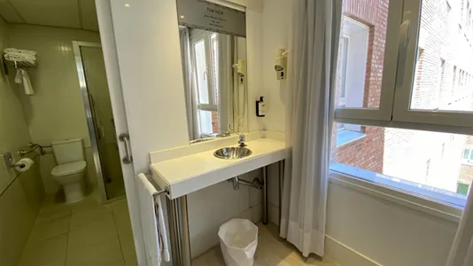 Rooms in Madrid Salamanca - photo 7