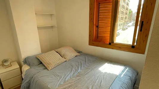 Rooms in Mislata - photo 9