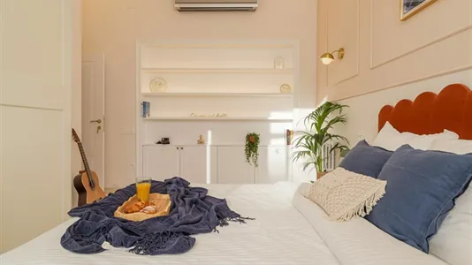 Rooms in Barcelona Eixample - photo 10