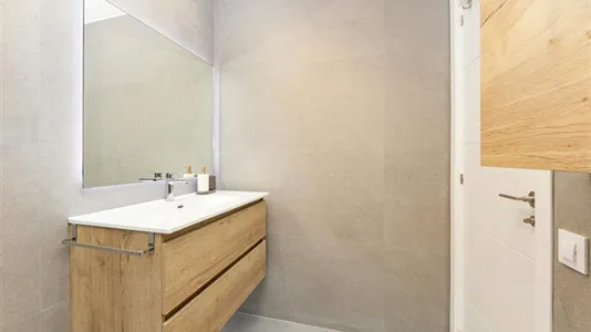 Apartments in Barcelona Eixample - photo 8