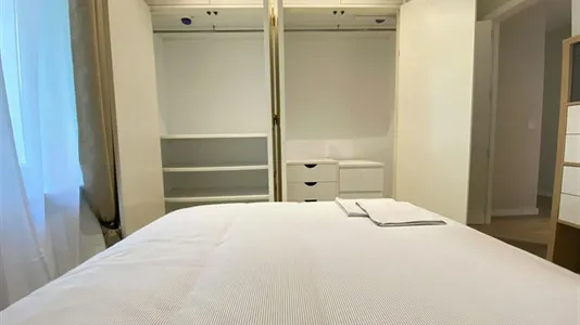 Rooms in Madrid Retiro - photo 5