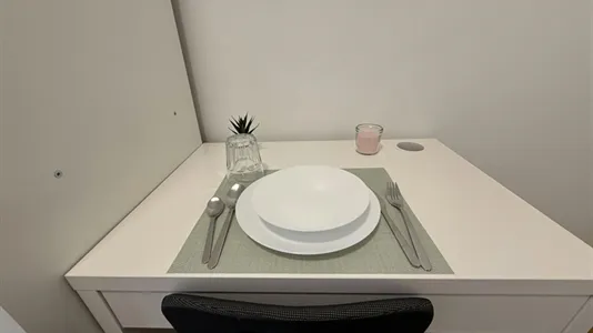 Rooms in Madrid Chamberí - photo 7