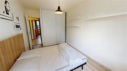 Rooms in Grenoble - photo 4