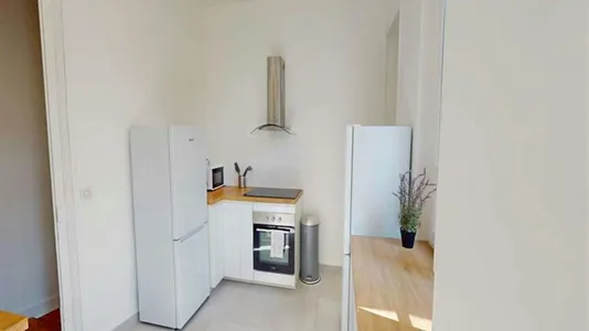 Rooms in Paris 17ème arrondissement - photo 7