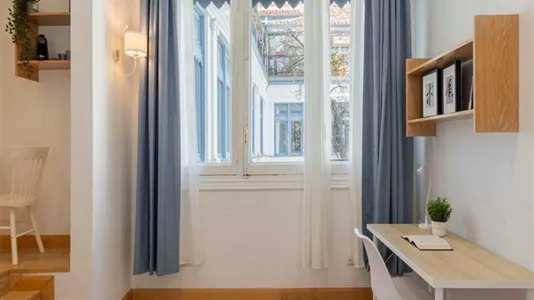 Rooms in Madrid Centro - photo 1