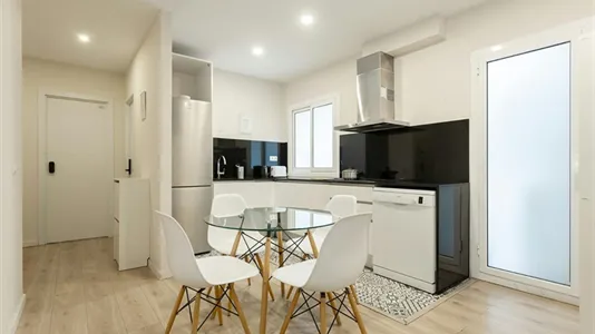 Rooms in Barcelona Eixample - photo 7