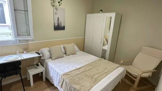 Rooms in Madrid Salamanca - photo 4