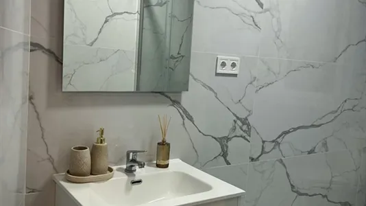 Rooms in Madrid Retiro - photo 10