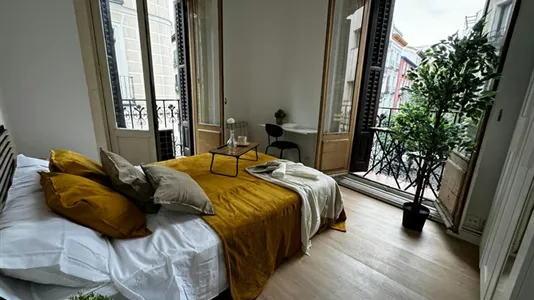 Rooms in Madrid Retiro - photo 9