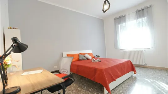Rooms in Pozzuoli - photo 3