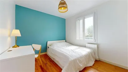Room for rent in Grenoble, Auvergne-Rhône-Alpes