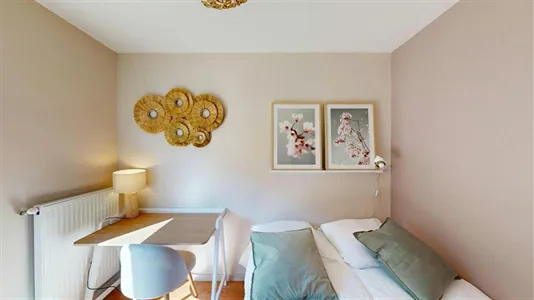 Rooms in Chambéry - photo 3