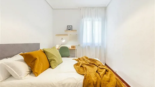 Rooms in Madrid Chamartín - photo 2