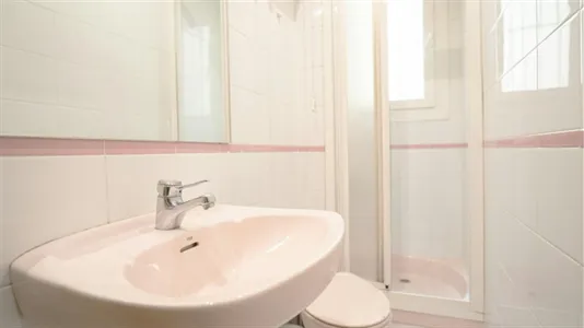 Rooms in Madrid Chamberí - photo 9