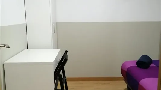 Rooms in Barcelona Ciutat Vella - photo 5