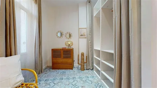 Apartments in Toulon - photo 7