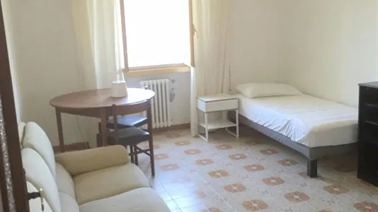 Rooms in Roma Municipio VII – Appio-Latino/Tuscolano/Cinecittà - photo 5