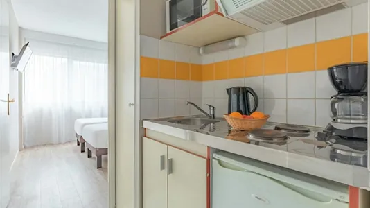 Apartments in Bordeaux - photo 4