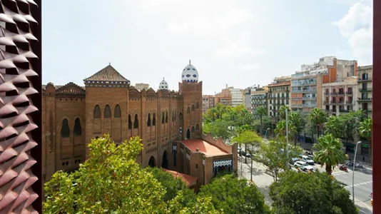 Apartments in Barcelona Eixample - photo 9