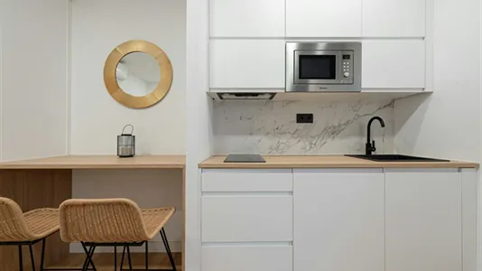 Rooms in Madrid Centro - photo 4