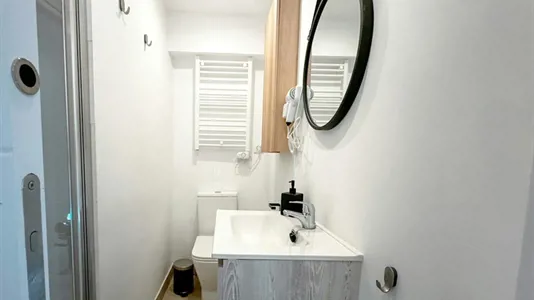 Rooms in Madrid San Blas - photo 3