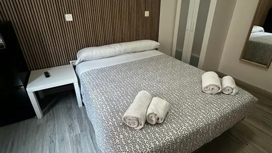 Rooms in León - photo 4