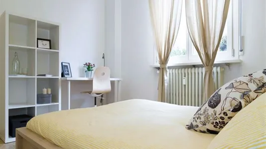Rooms in Milano Zona 2 - Stazione Centrale, Gorla, Turro, Greco, Crescenzago - photo 4
