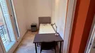 Room for rent, Bologna, Emilia-Romagna, &lt;span class=&quot;blurred street&quot; onclick=&quot;ProcessAdRequest(13664437)&quot;&gt;&lt;span class=&quot;hint&quot;&gt;See streetname&lt;/span&gt;[xxxxxxxxxxxxx]&lt;/span&gt;