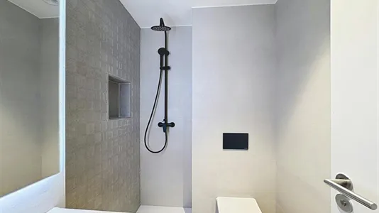 Rooms in Madrid Fuencarral-El Pardo - photo 8