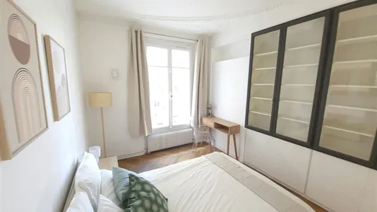 Rooms in Paris 8ème arrondissement - photo 3
