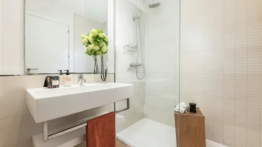 Apartments in El Encinar de los Reyes - photo 9