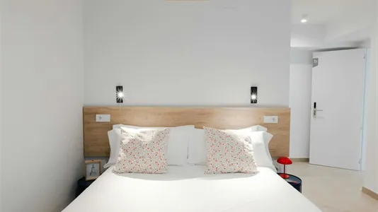 Rooms in Málaga - photo 8