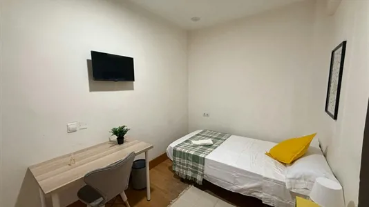 Rooms in Almería - photo 2